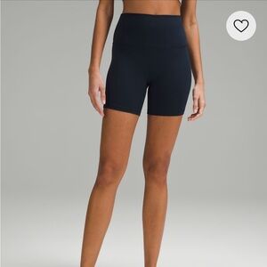 Lululemon Align 6” Shorts in Black